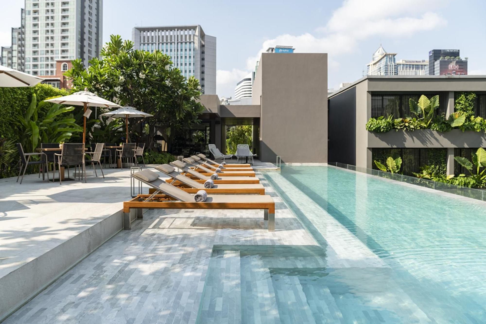 Ad Lib Hotel Bangkok Exterior foto